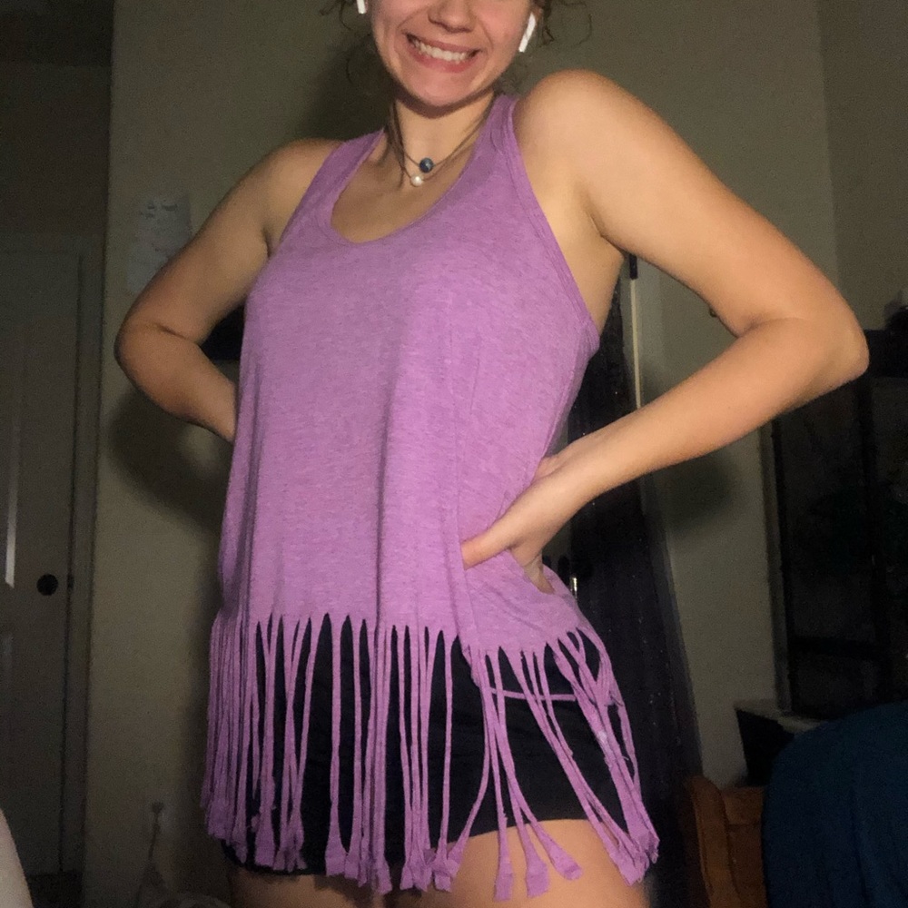 Cute fringed tank top!